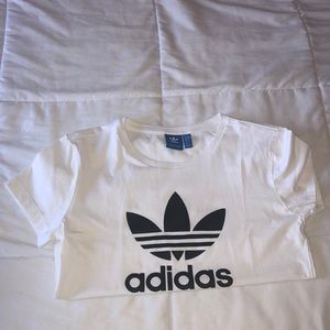 adidas white and black t-shirt